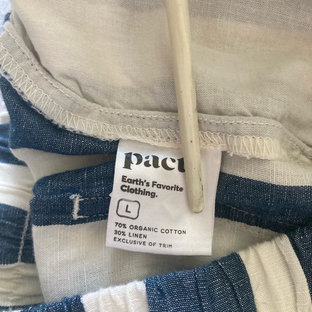 PACT Rhea Tabbed Shorts in Mariners Stripe, Size Large - Picture 6 of 16